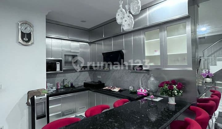 Disewakan Rumah Golf Island 6x12.5 Full Furnish Bagus 3 Lantai