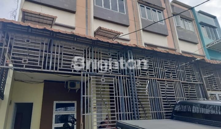 Ruko Gandeng Di Pusat Keramaian - Kapten Muslim - Medan