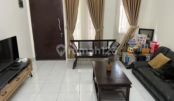 Dijual Murah Rumah Bagus Full Furnish di Legenda Wisata Cibubur