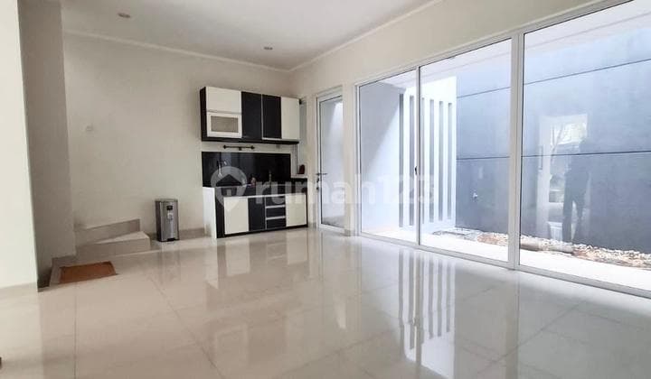 Rumah Bagus Discovery Sektor 7-Bintaro, Tangerang Selatan