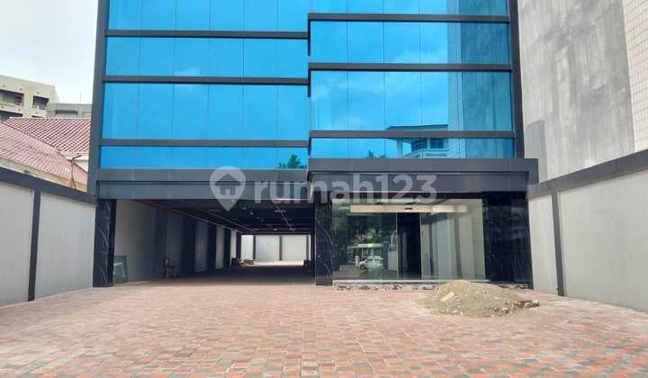 Gedung 6 Lt Di Daerah Menteng Siap Huni Sangat Strategis