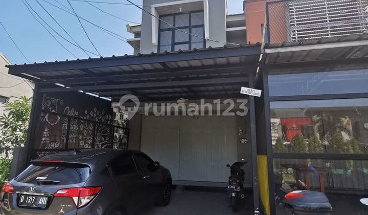 For Quick Sale: Main Road Shop House in Mekarwangi, Bandung