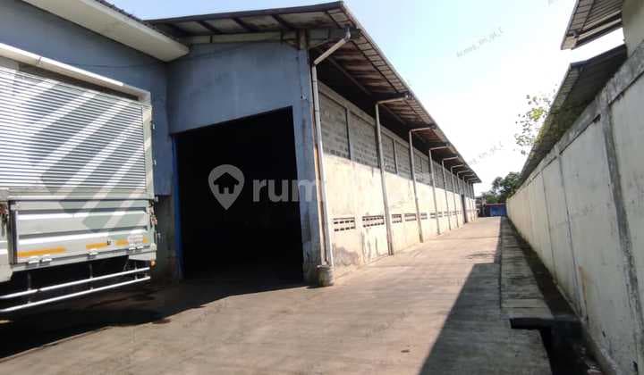 Gudang Kering Hadap Timur, Ada Mess Karyawan dan Dekat Tol Moch Toha