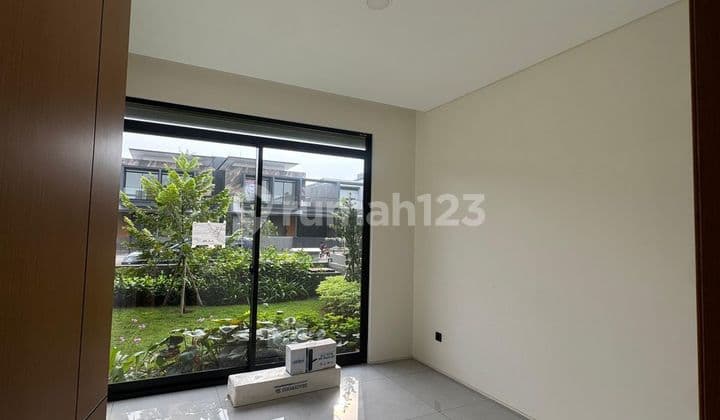 Rumah Dua Lantai Siap Huni Mainroad Kota Baru Parahyangan