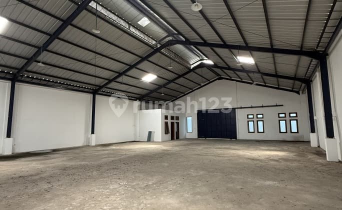 Gudang Siap Pakai Bebas Banjir Cirebon Kota