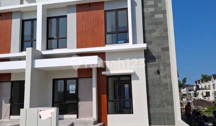 Rungkut Medokan Dekat UPN Lingkungan Modern Elite Baru Gress 2lt
