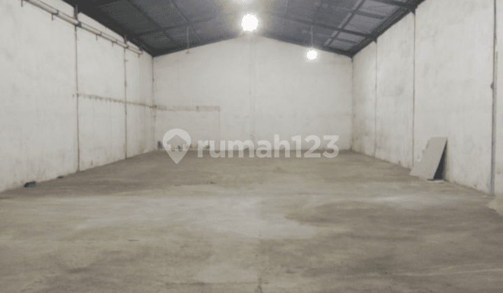 Gudang Siap Pakai Margomulyo Strategis Akses Dekat Tol