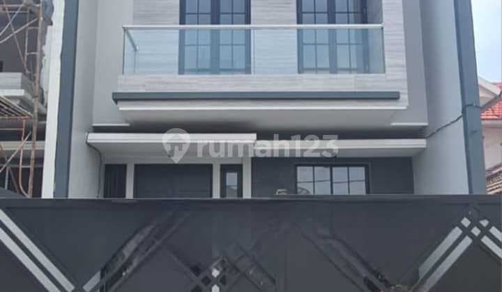 Manyar Baru Gress 2Lt Row 3,5Mbl Dekat Merr