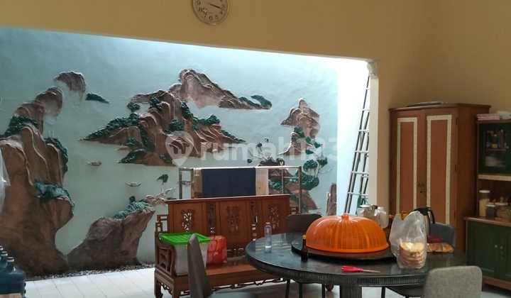 Dharmahusada Indah Dekat Galaxy Mall, Kertajaya, Araya