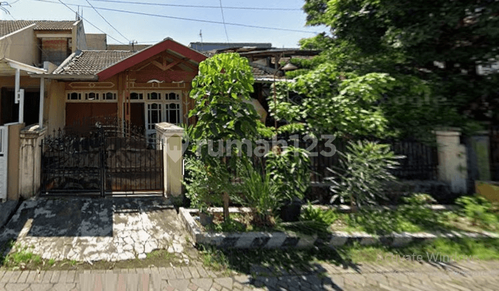 Bendul Merisi Old House Row Wide Strategic Road Near Margorejo