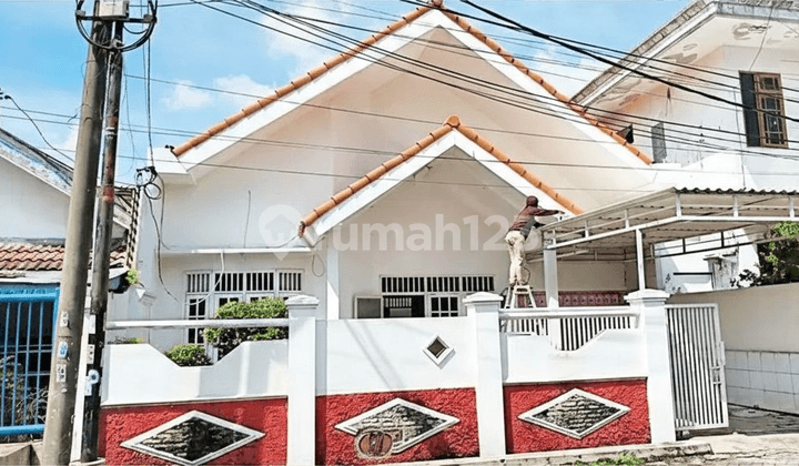 Rumah Mojoarum Terawat Strategis Dekat Galaxy Mall