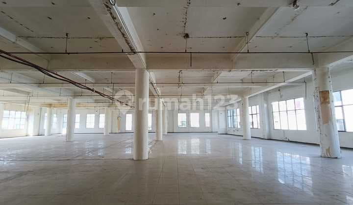 Cocok untuk Resto, Karaoke Lokasi Pusat Kota