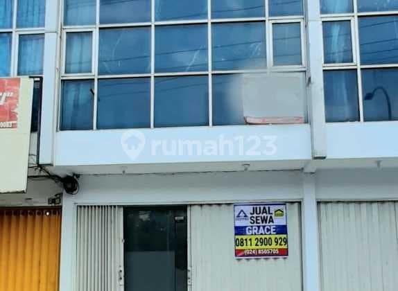 Ruko di Ngaliyan Siap Pakai lokasi ramai