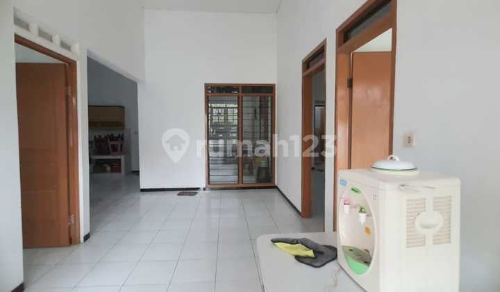 Rumah minimalis bagus Puri Anjasmoro 3 KT 2 KM