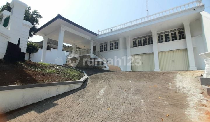 Rumah Candi daerah gajahmungkur Bagus