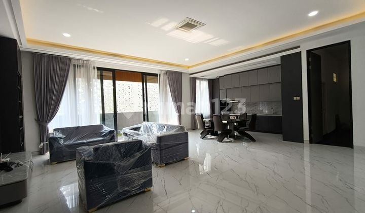 Rumah Mewah Di Candi Golf Siap Pakai Shm