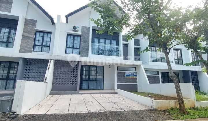 Rumah 2 Lantai Siap Huni di Bsb Semi Furnished