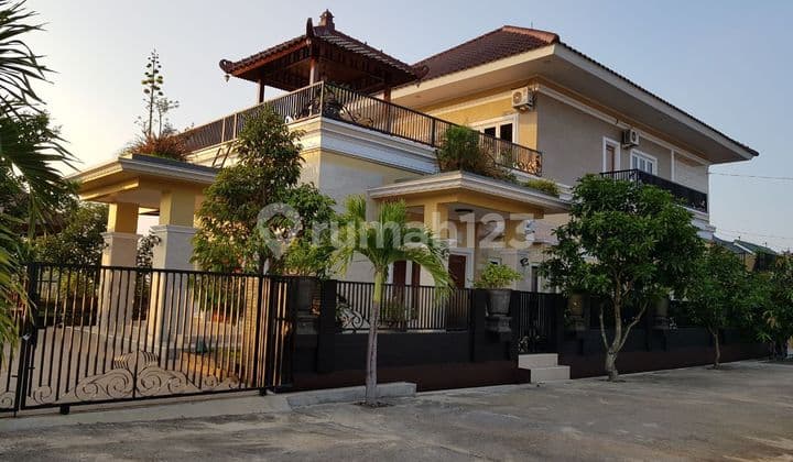 Rumah mewah tembalang