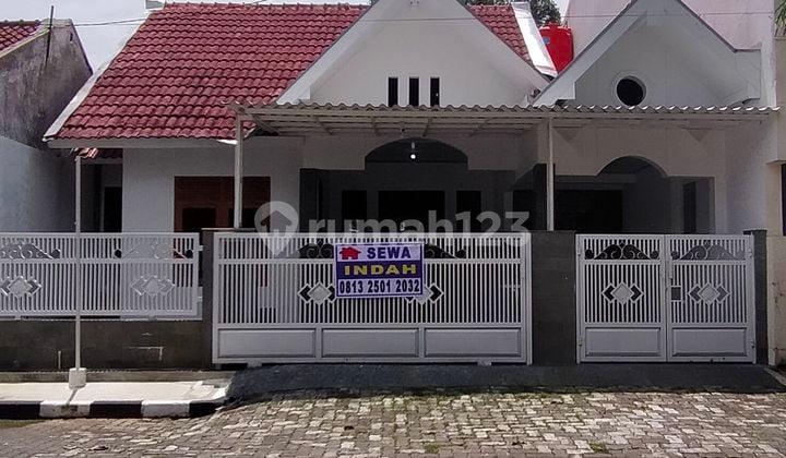 Rumah Cantik Srondol Dekat Undip Tembalang Semarang Selatan