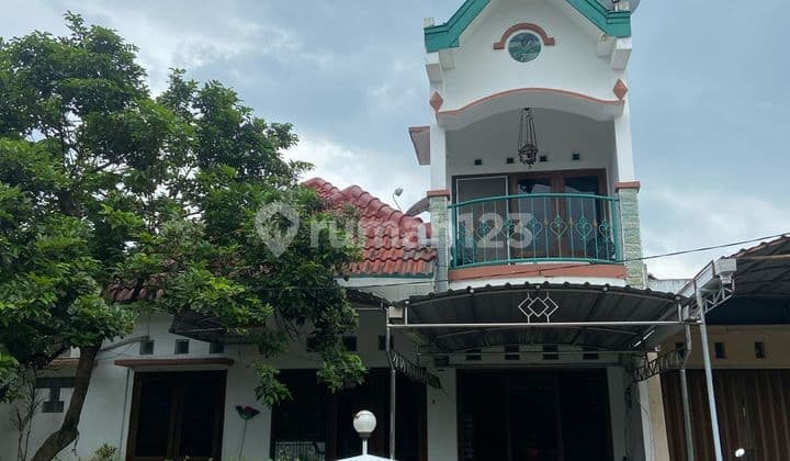 Rumah di Graha estetika dekat Kampus Undip Semarang Selatan
