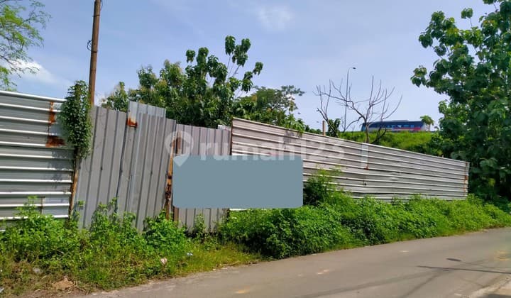 Strategic land in South Semarang.