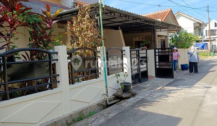 Rumah 2 Lantai di Banyumanik