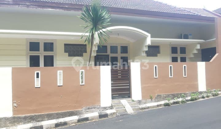 Rumah Bagus di Banyumanik