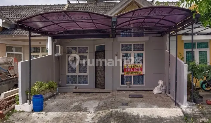 Rumah Cantik di Graha Padma