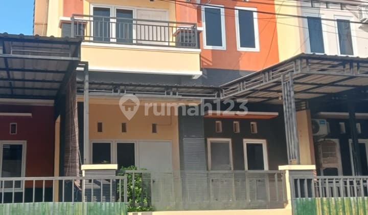 Rumah 2 Lantai di Tembalang