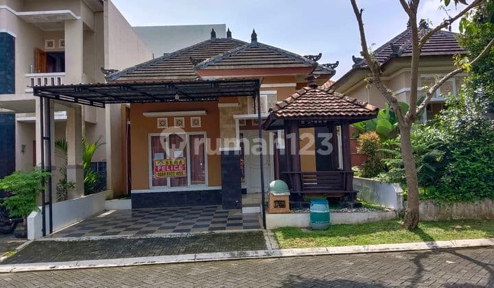 Rumah Cantik Di Bukit Semarang Baru