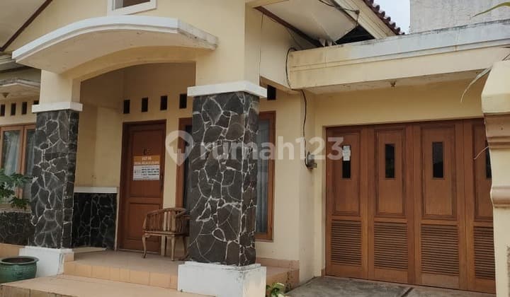 ..... Harga Termurah..... Dijual Rumah Lama di Lingkungan Asri Via Lelang Negara Secara Cash di Komplek Taman Buana Persada, Jl. Ratna, Jatikramat, Bekasi