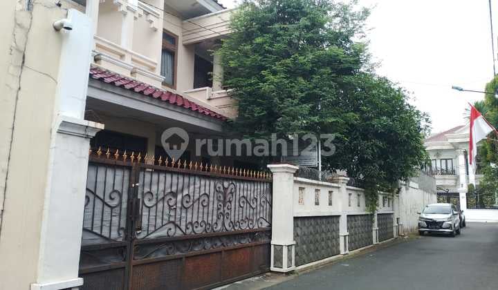 .... Harga Termurah .... Dijual Rumah Cantik 2 Lantai Via Lelang Negara Secara Cash di Jl. Cipinang Cempedak I No. 42 A, Cipinang Cempedak, Jatinegara, Jakarta Timur.