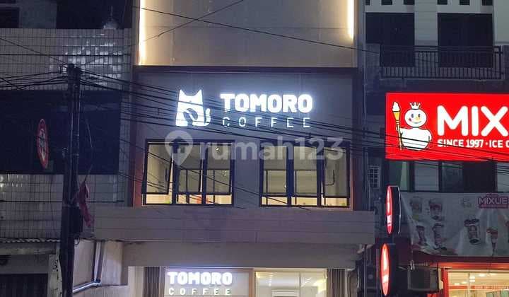 ...... Harga Termurah ..... Dijual Ruko Siap Huni 3 Lantai Via Lelang Negara Secara Cash di Jl. Raya Jatiwaringin No.62, Bekasi