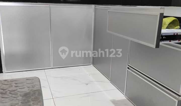 Rumah 3x12.5, 2.5lt Jl.kerajinan Gajahmada Di Jakarta Barat Bagus Bisa Nego
