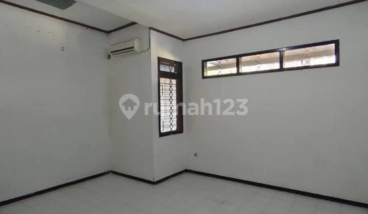 Rumah Klampis Wisma Mukti STRATEGIS, TENGAH KOTA