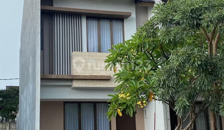 Disewakan Rumah 2 Lantai Furnished di Graha Raya Bintaro Jaya