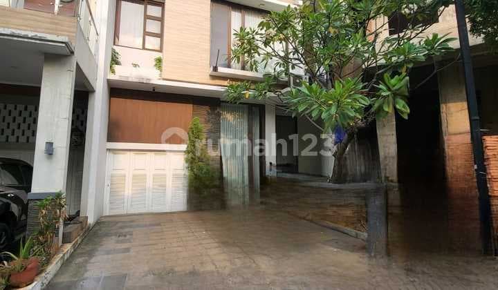 Kebayoran Symphony Sektor 7 Bintaro Jaya Ada Kolam Renang SHM