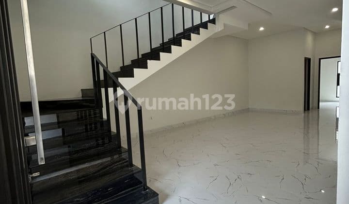 Dijual Rumah Baru Nyaman Siap Huni di Turangga
