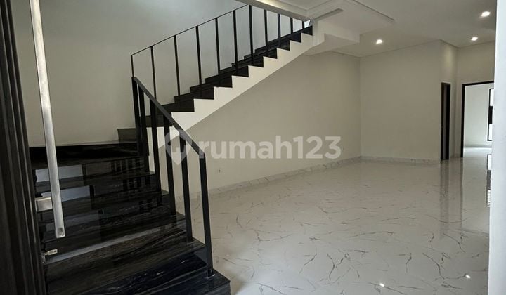Dijual Rumah Baru Nyaman Siap Huni di Turangga