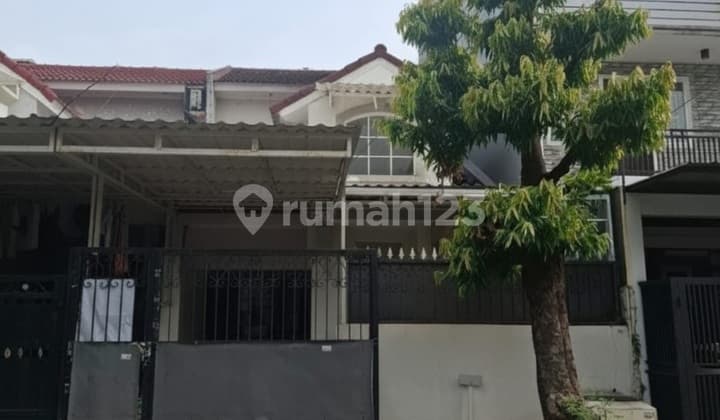 Rumah 1,5 Lantai Siap Huni Taman Semanan Indah