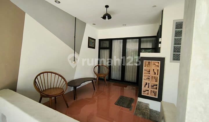 Rumah 2 Lantai hadap Utara di Bintaro Jaya Sektor 9