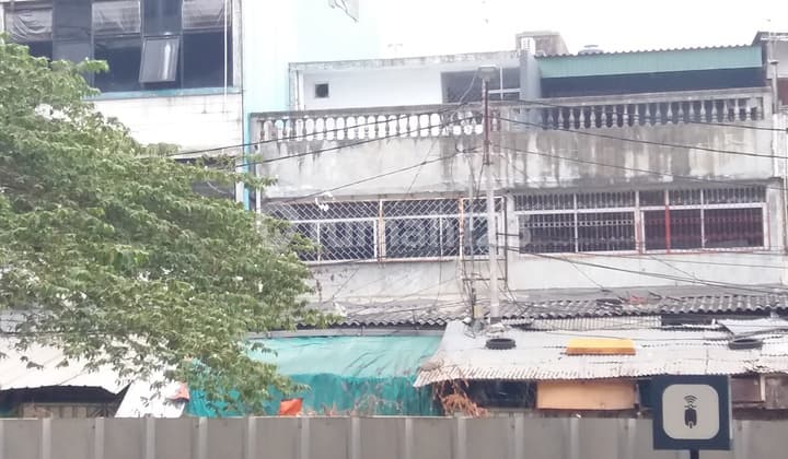 Dijual Cepat Murah 2 Ruko Tempel Sebelah Stasiun MRT Blok A, Cocok untuk Huni, Usaha, dan Kos-Kosan.