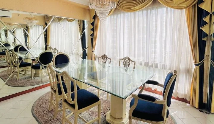 Turun Harga Apartemen Taman Anggrek, 3Br, 2 Unit Jadi 1, Langsung Huni