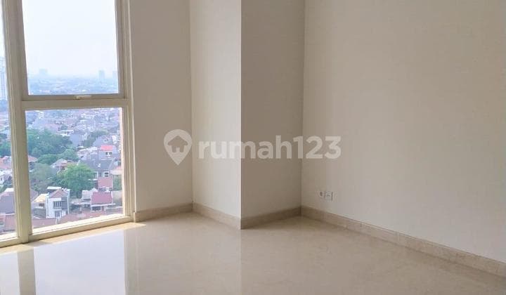 Unfurnished 3 bedrooms pondok indah residence for sale
