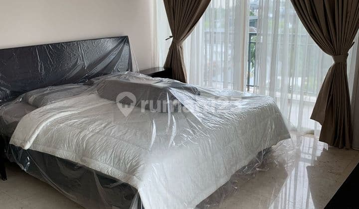 Furnished 3 bedrooms senayan residence senayan for rent