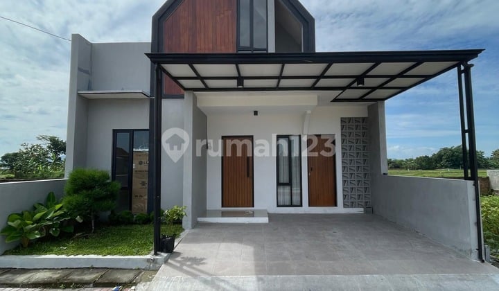 Grand Cemara Regency - 1 Minute to Klaten Selatan, 3 Minutes to Gayamprit Market, 3 Minutes to Trikoyo Stadium