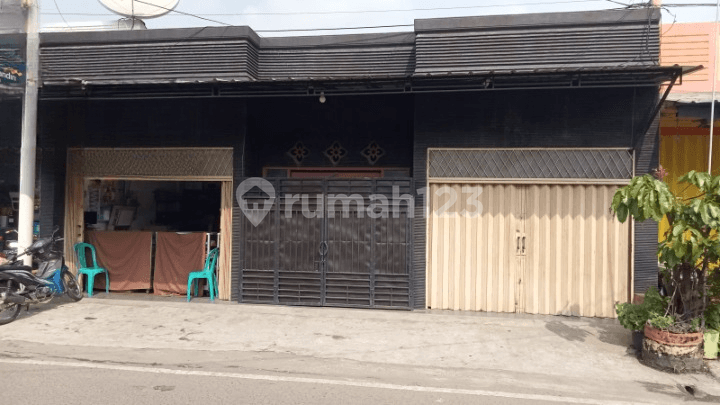 DIJUAL RUMAH PINGGIR JALAN PERUMNAS TANGERANG