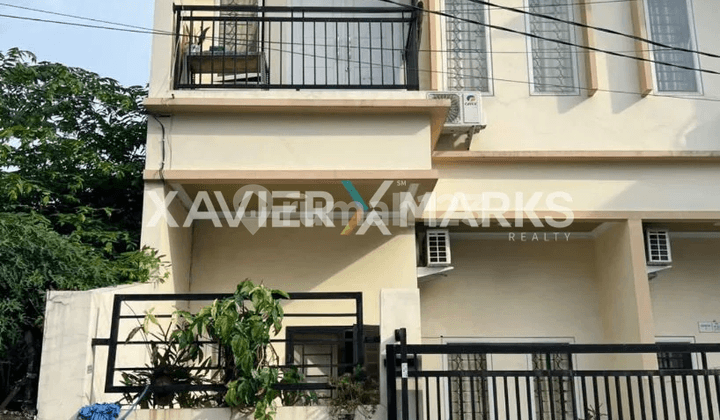 Dijual Rumah 3 Lantai di Sumur Bor Jakbar