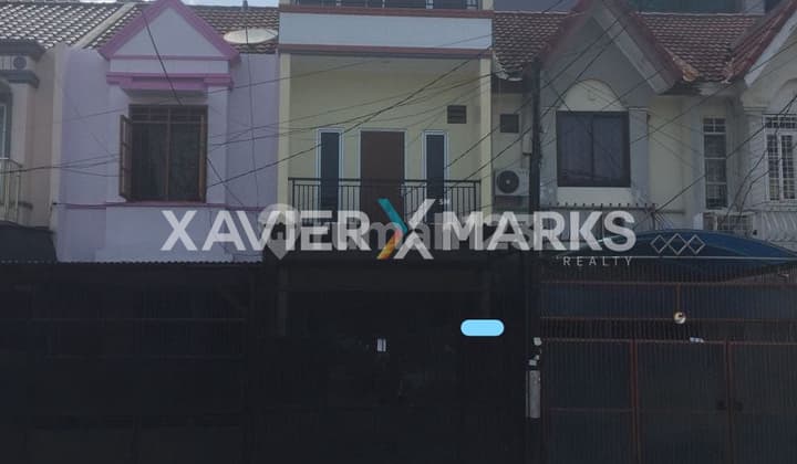Dijual Rumah 3 Lantai di Palem Lestari