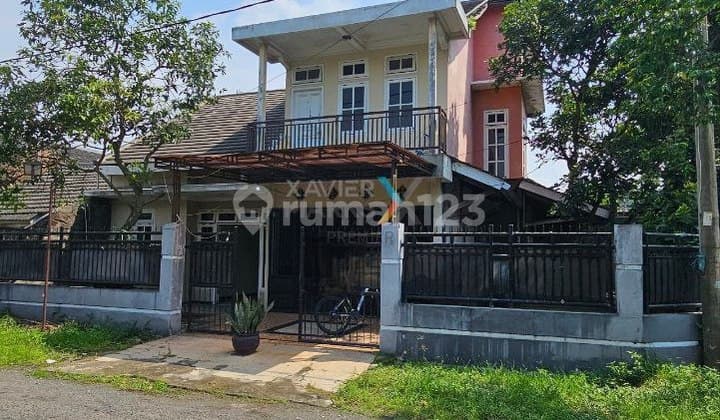 Rumah Hook di Jalan Jembawan, Mangliawan, Pakis Malang